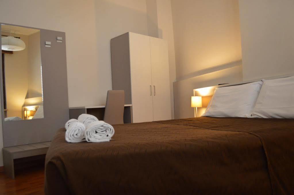 Hotel Arena เวโรนา ภายนอก รูปภาพ